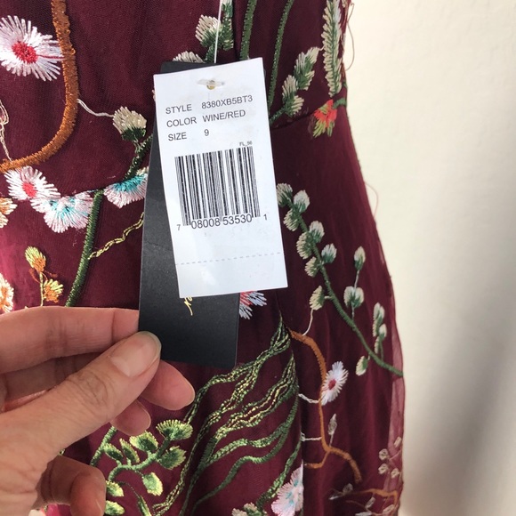 Jodi Kristopher Floral Embroidered Dress - Picture 7 of 8